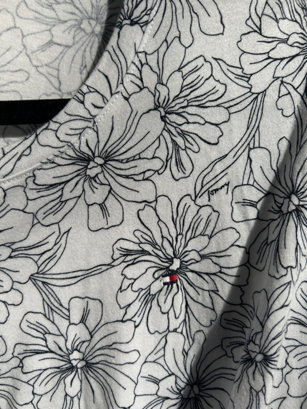 Tommy Hilfiger White Floral Tie-Front Crop Top - Picture 5 of 5